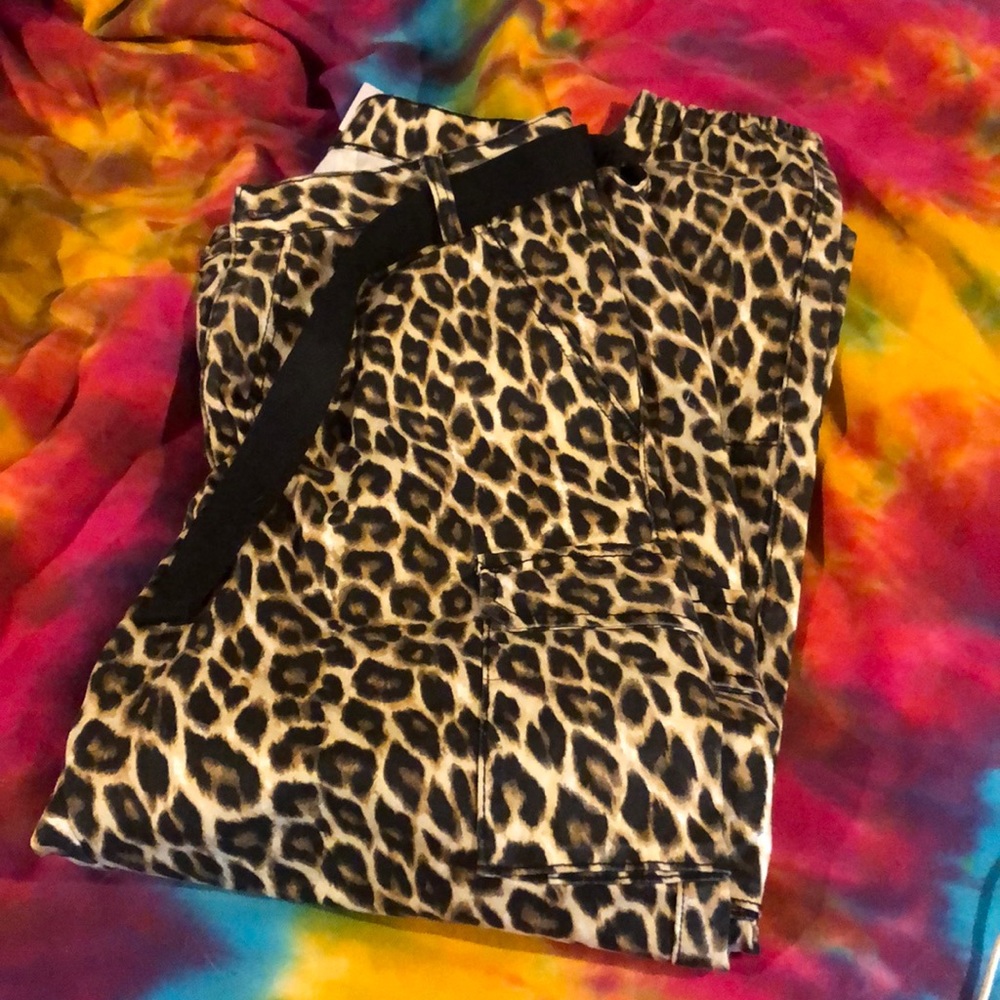 1x forever21 leopard print joggers